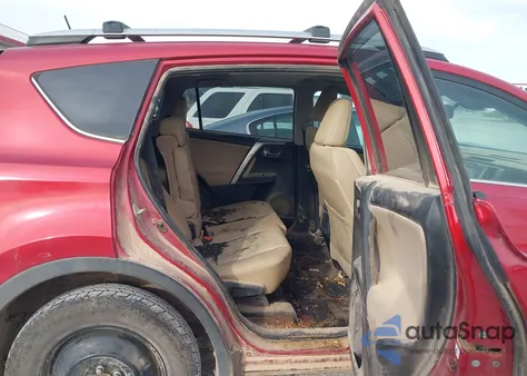 2015 Toyota Rav4 Limited z USA, uszkodzony, nr VIN 2T3YFREV8FW194713